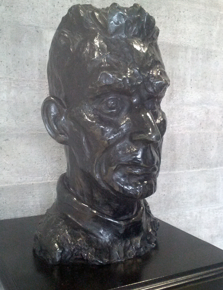 Bust of Beckett