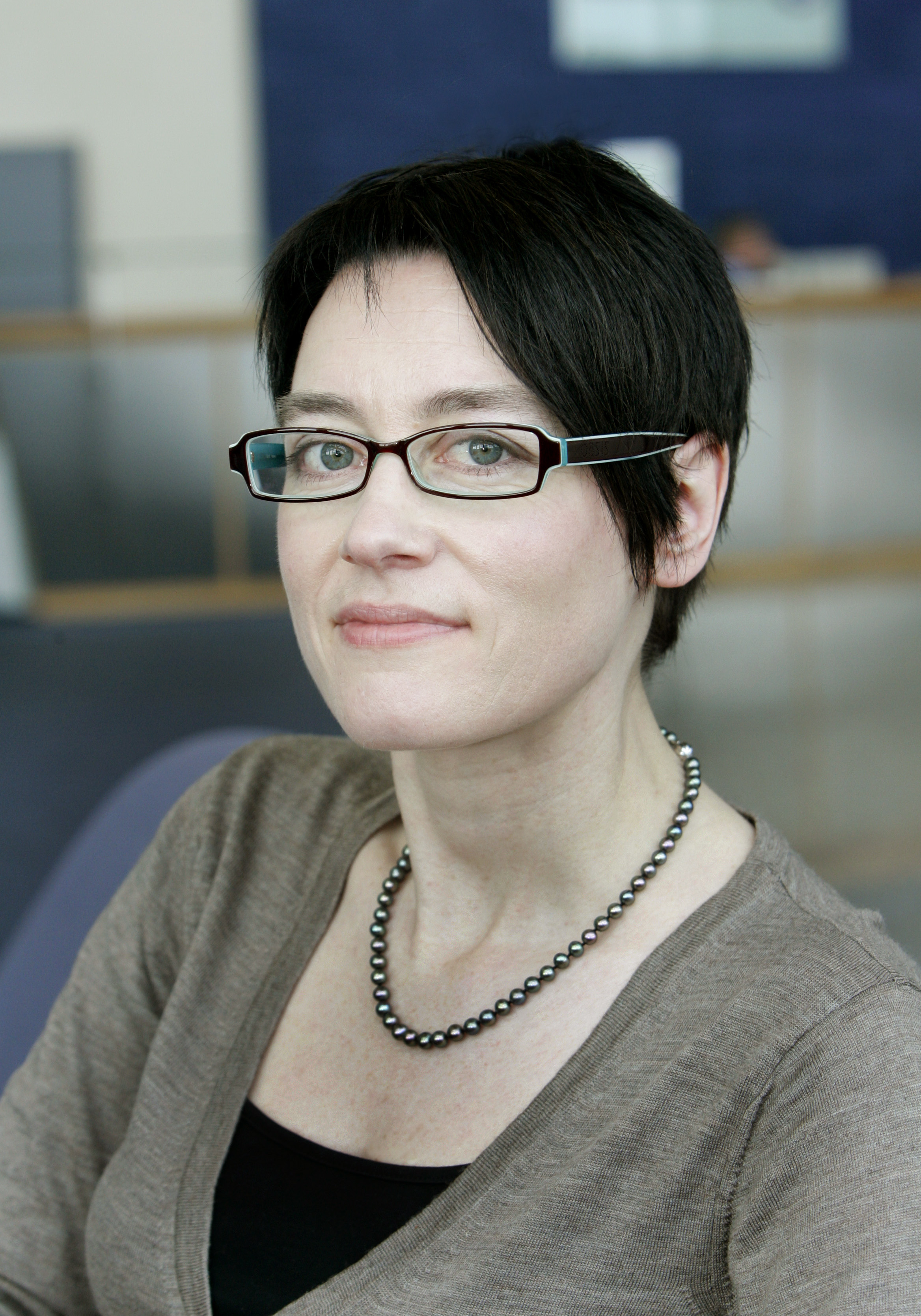 Profile image of Julie Byrne.