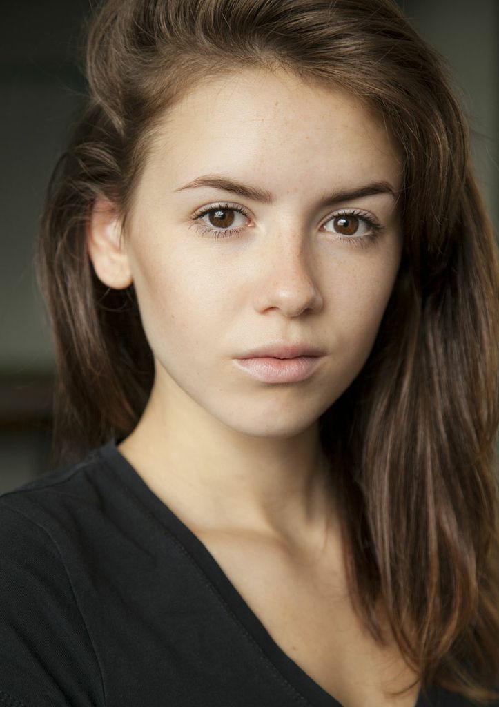 Profile image of Lauren Coe.