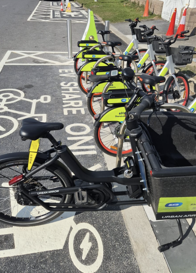 ESB Hubs e-bikes and e-cargo bikes station